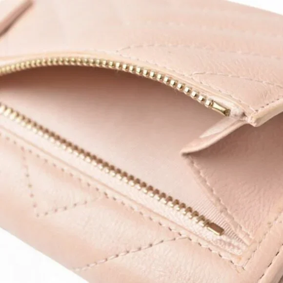CHANEL Authentic Pink Leather Wallet - Picture 6 of 16